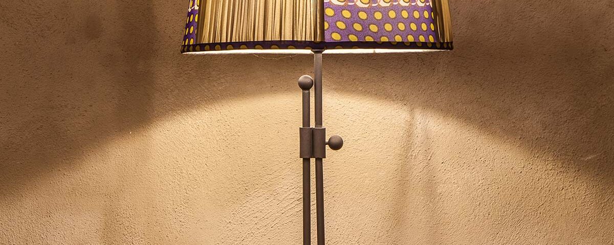 Paralume cucito in seta. Diametro 40cm.