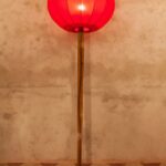 Paralume grande sfera in maglina rossa. Diametro 80cm.