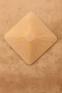 Applique da muro in seta arricciata. Diametro 60cm.